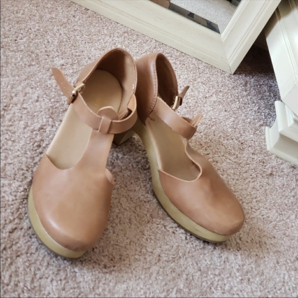 Old Navy Clogs
